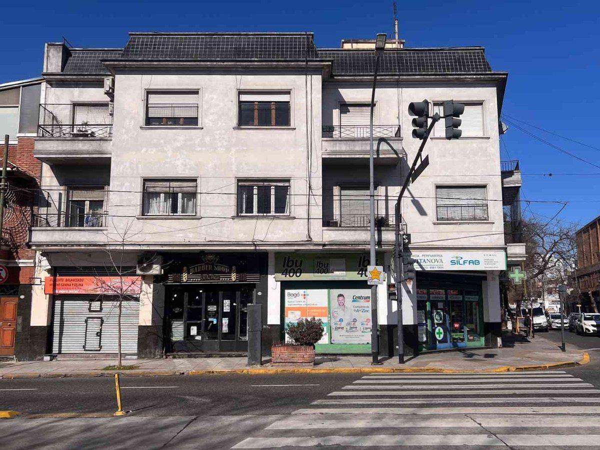 Vta 3 Locales en Block Av Jb Justo y Don. Alvarez, Capital Federal