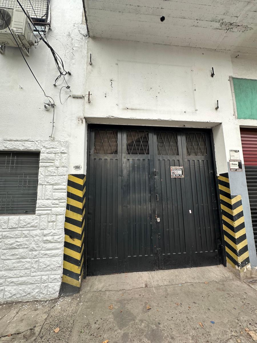Av. Díaz Vélez 1188, Ciudadela, Tres de Febrero