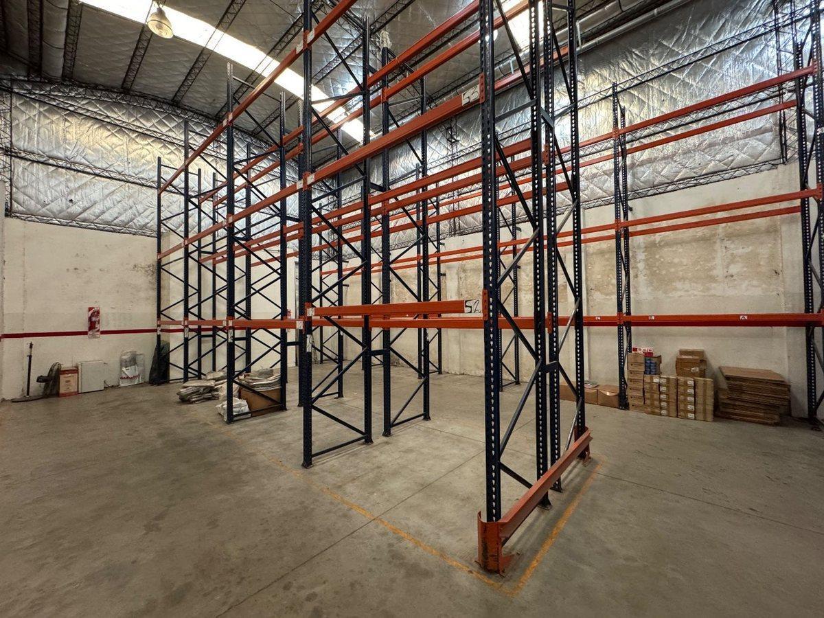 Alquiler Deposito Moron - Zona Comercial Inc Racks, Gba Oeste - Zonaprop