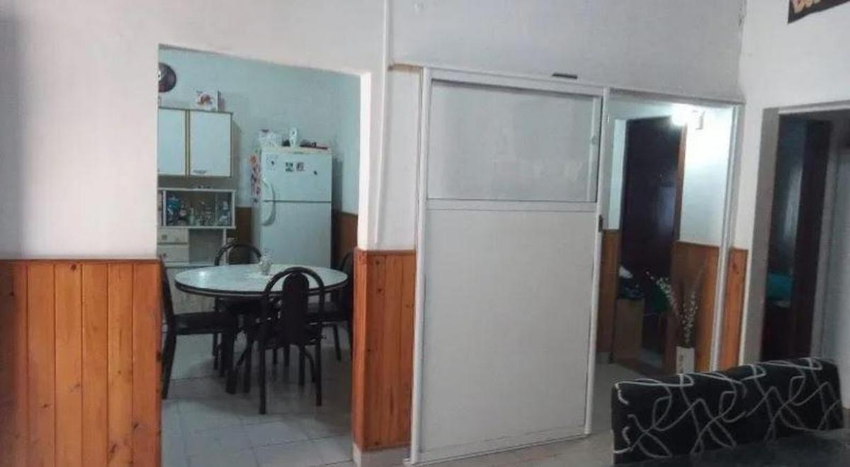 _Casas en venta ubicadas sobre calle Primera Junta entre Rio Juramento...