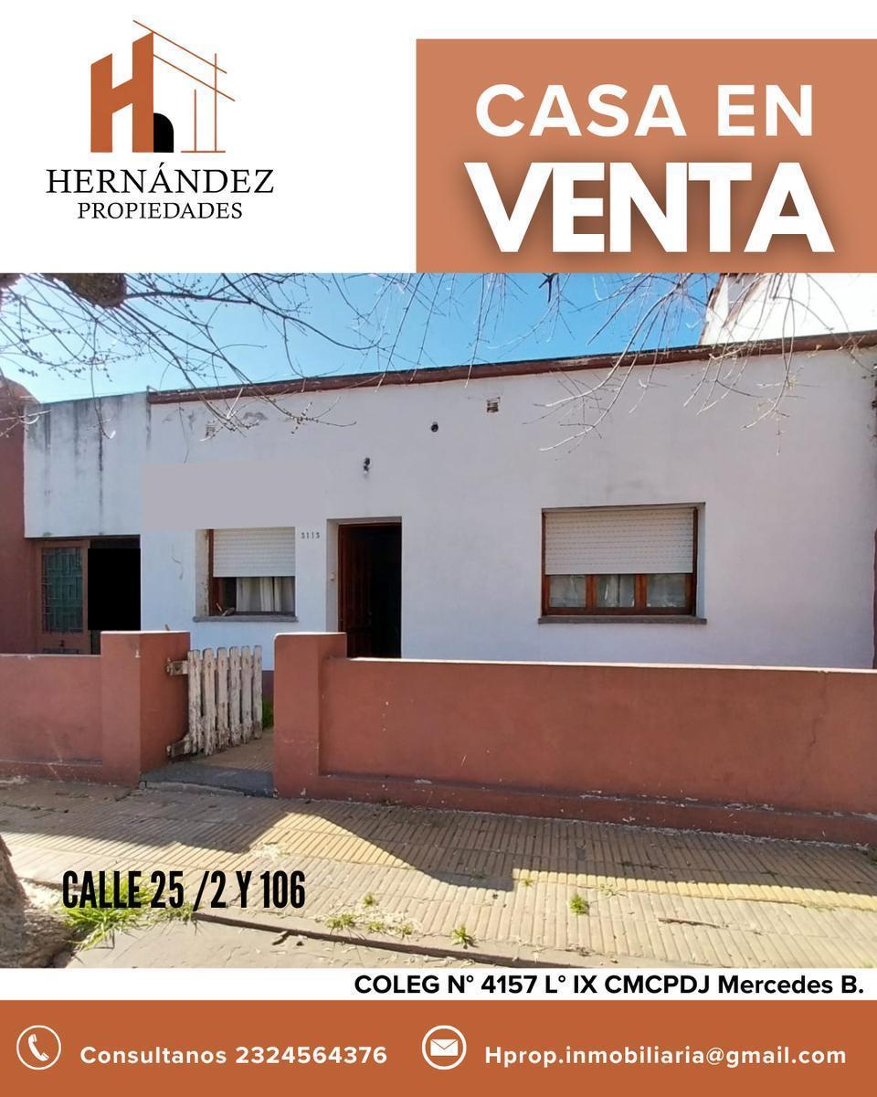 Casa en venta en Mercedes, Buenos Aires, ubicada en la calle 25 entre 106 y 2. E...