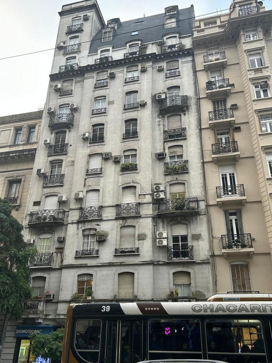 Avenida Santa Fe 1100