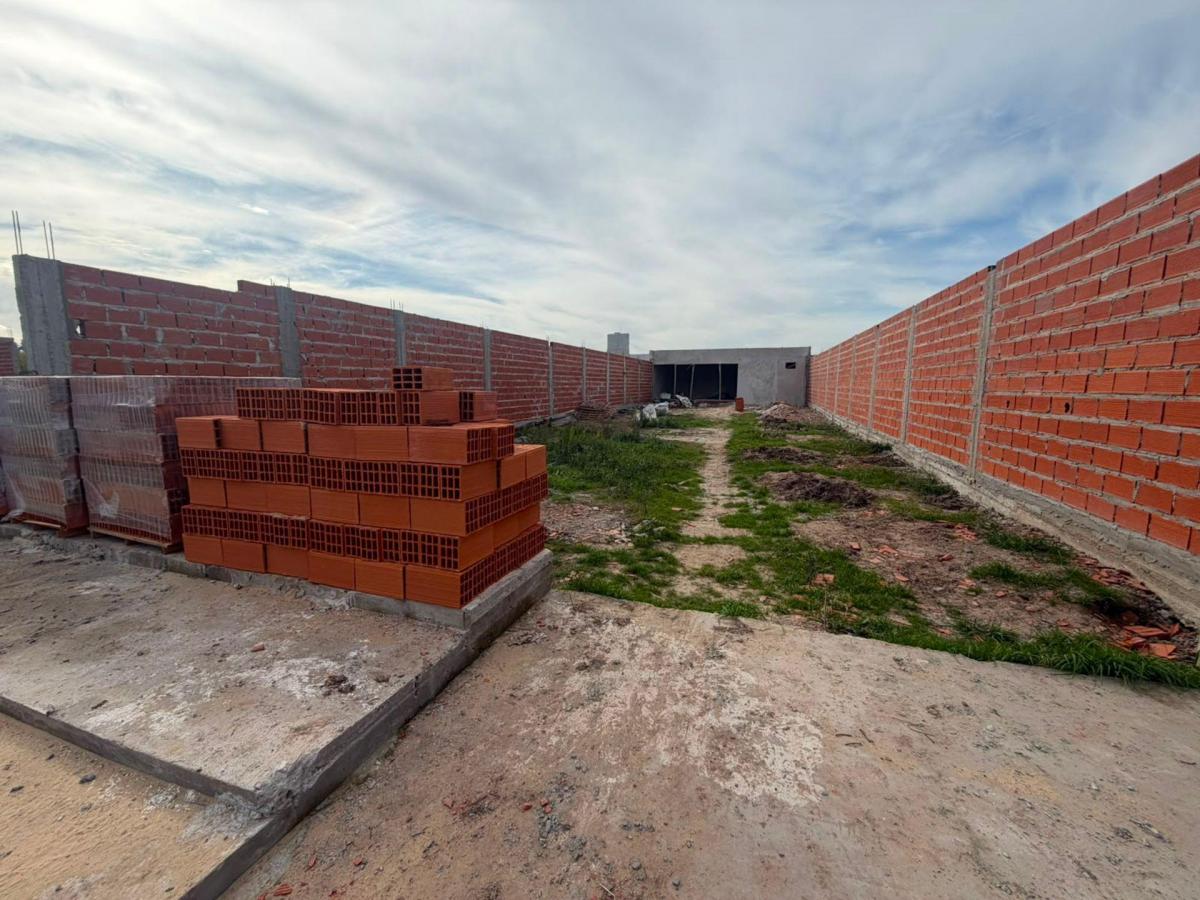Isla Sarmiento S/N, Carlos Spegazzini, Ezeiza