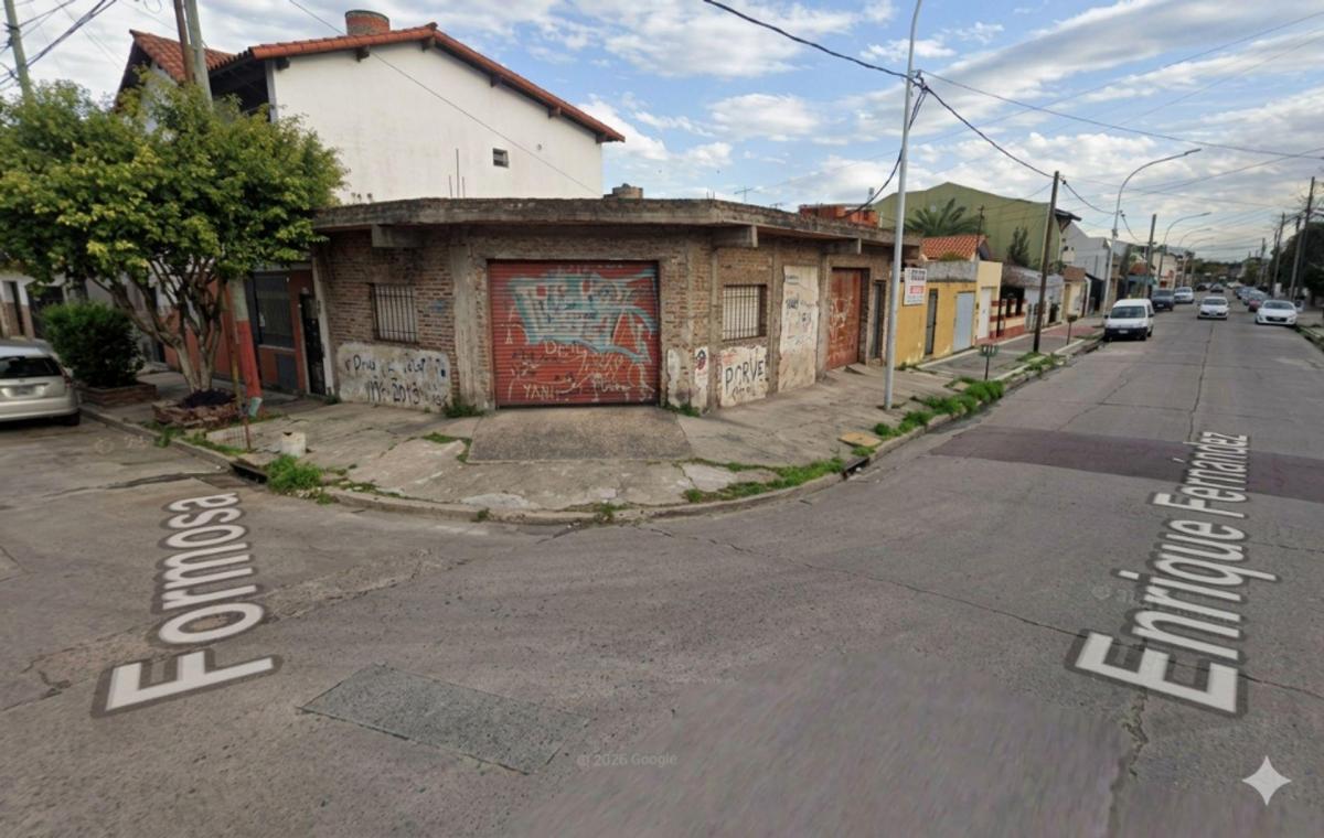 Formosa 1400, Valentín Alsina, Lanús