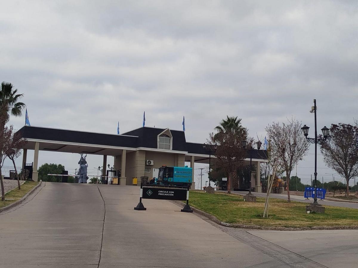Regalado Olguín 900, El Challao, Mendoza