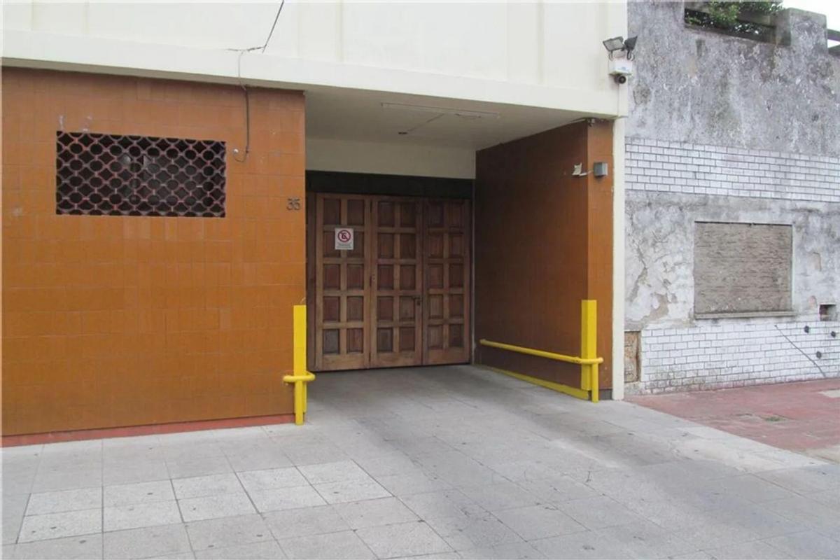 Pastor Obligado 0,  Crucecita, Avellaneda