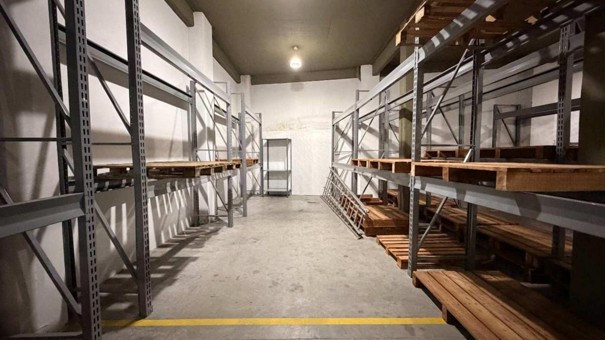 Alquiler Depósito C/ Oficinas Racks Moron, Gba Oeste - Zonaprop